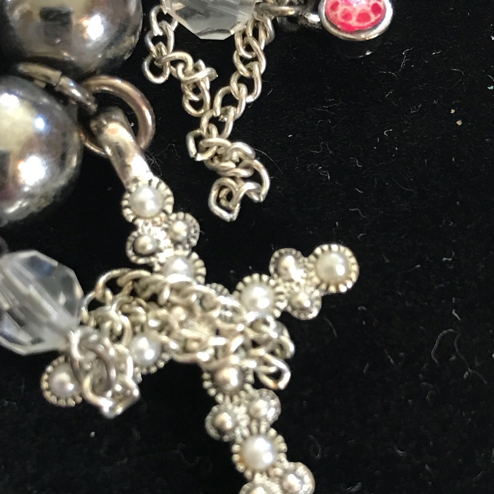 Multi cross stretch bracelet - Picture 2 of 3